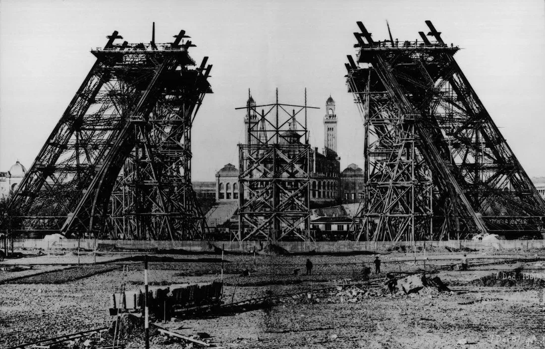 Construction of the Eiffel Tower – the iron structure as symbol of industrial structural art